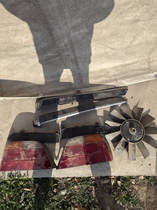 Продам Е38 запчасти