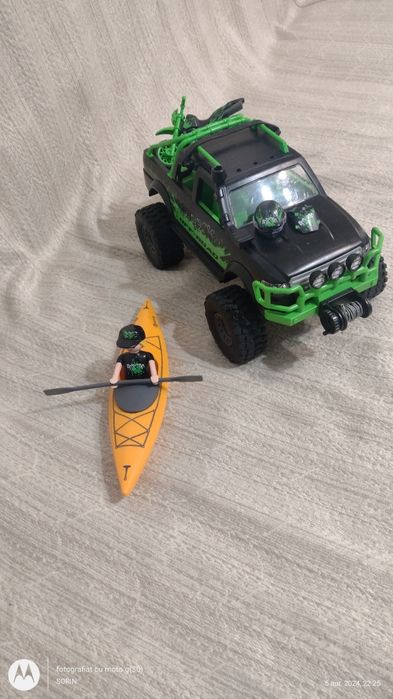 Mașină de drumeție play mobil