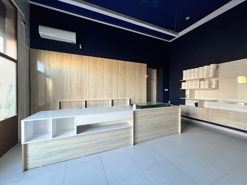 Мебель для торговых помещений, салонов красоты