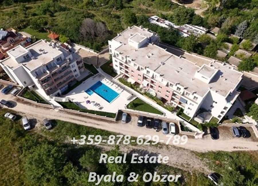 Дава се под наем Двустаен апартамент в Бяла - 62 кв.м за 67500 € - Снимка #1