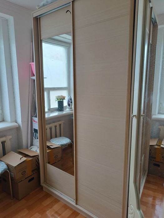 Продаётся плательный шкаф.