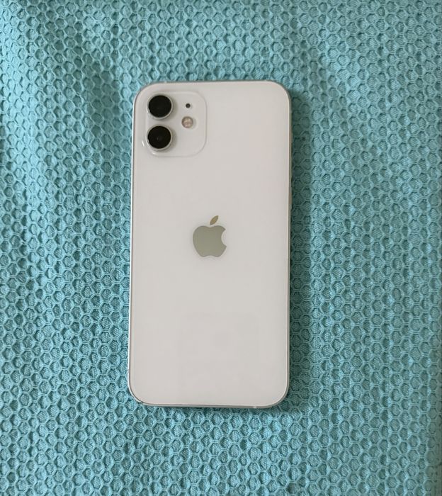 iPhone 12, 64 GB, Бял