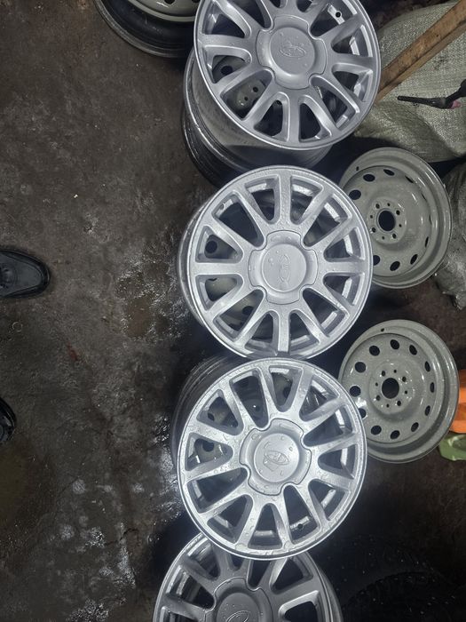 Продам титанки на ваз размер 15