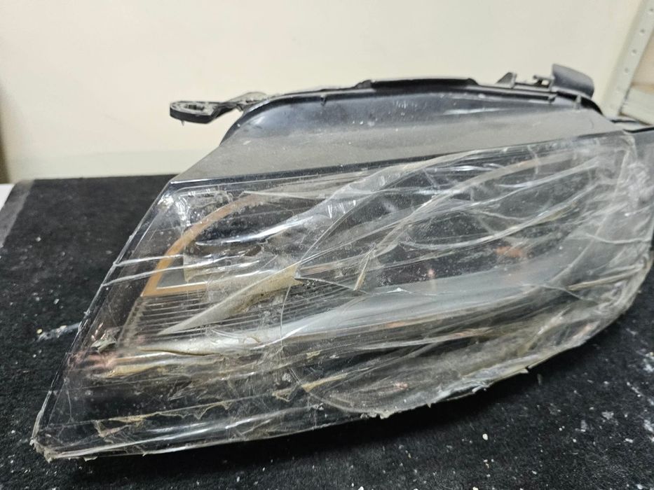 Ляв фар Audi A5 lqv far ауди а5