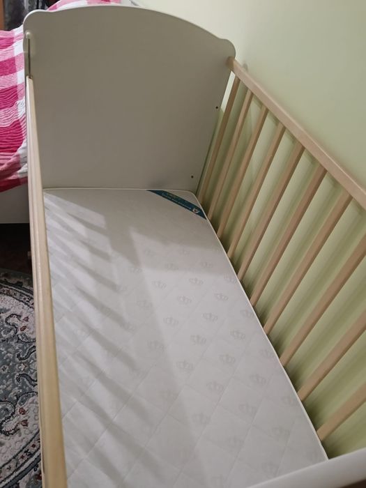 Продам детскую кроватку.