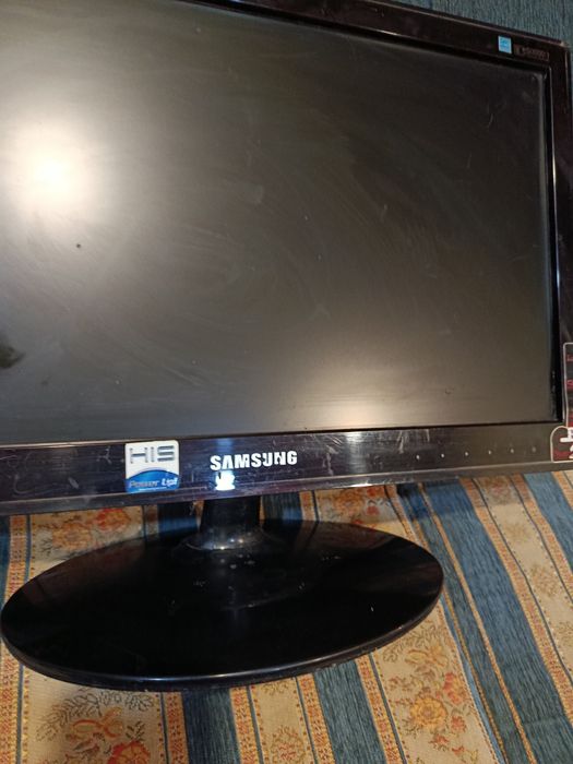 Монитор Samsung SyncMaster P2050 20 дюймов