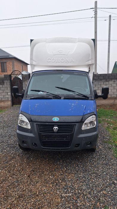 Газель 2006 года на полном ходу