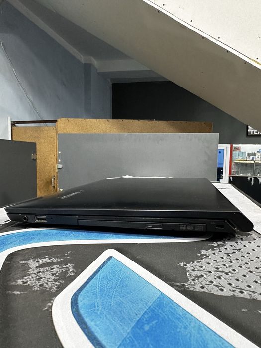 Офисный ноутбук Lenovo