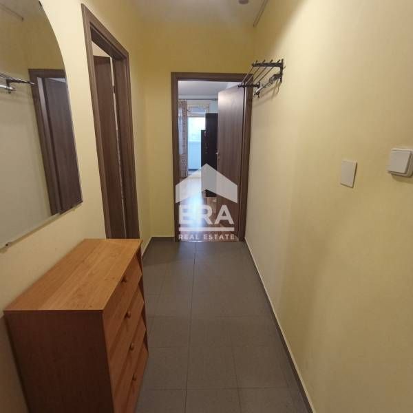 Дава се под наем Едностаен апартамент в София, Света Троица - 46 кв.м за 418.71 € - Снимка #2