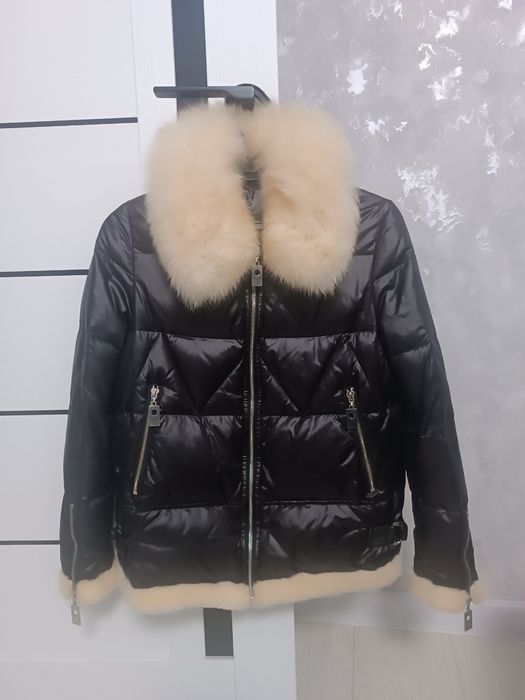 Продам женский пуховик