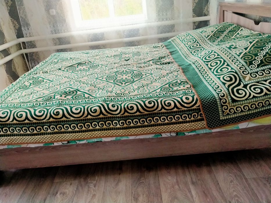 Двухспальная кровать+матрас