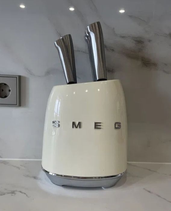 набор ножей Smeg с подставкой.  оптом/розницу/гарантия +доставка
