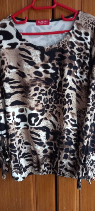 Bluze damă  animal print ,mărimi mari 48,50.