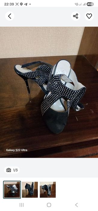 Продаётся обувь для золушки.