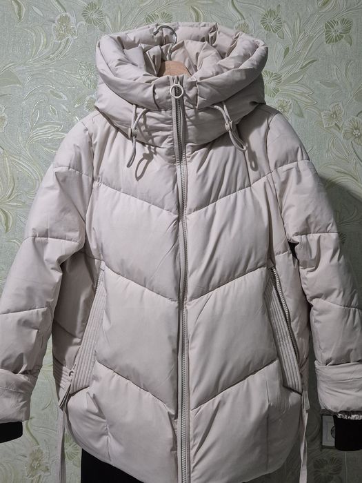 Женская одежда. Зимняя куртка.