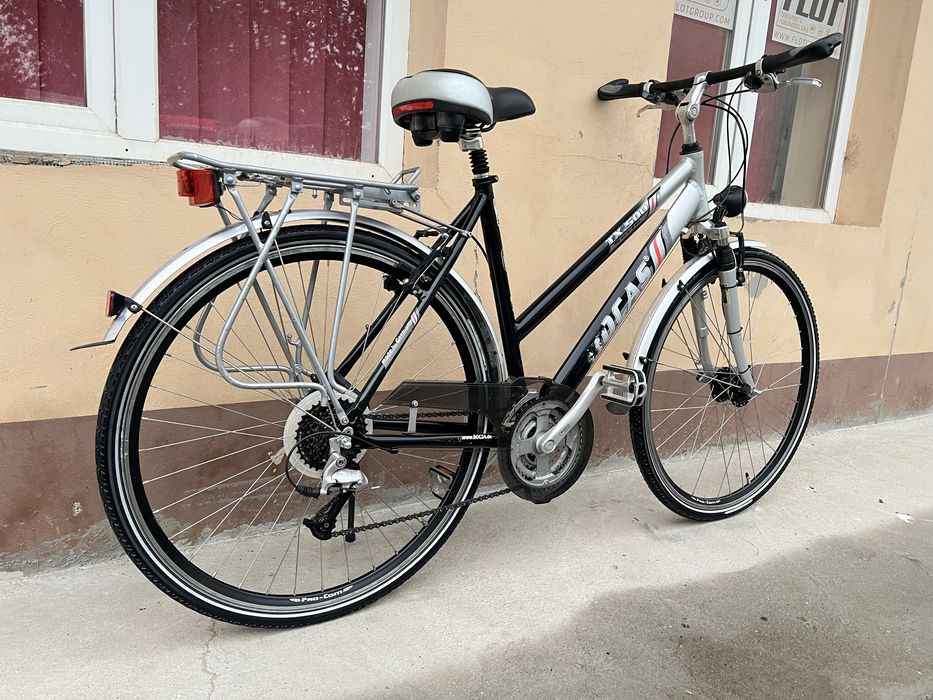 Bicicleta dama Bocas 28 Inch Aluminiu 24 viteze Shimano dinam butuc