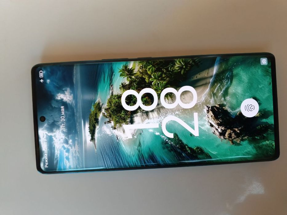 Blackwiew 200pro  12/256 camera 16/108