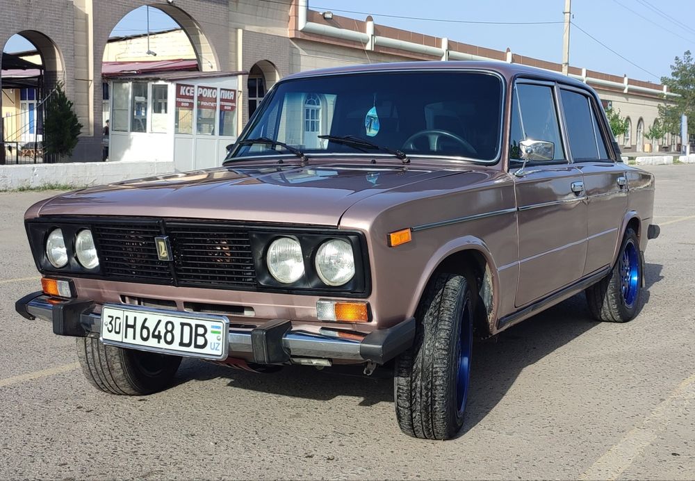 Срочно продам ВАЗ 2106 в отличном состоянии год 2000 без расходов.