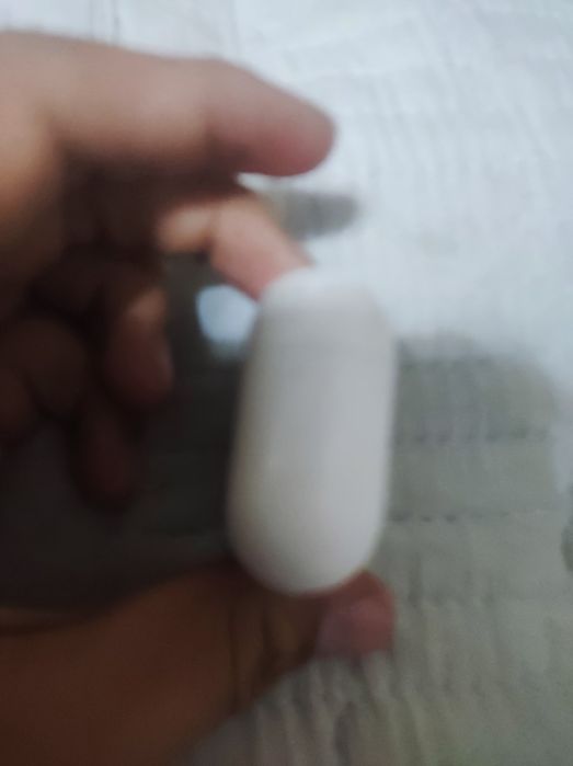 Airpods  pro 3 faqat 1 ta tarafi yoʻq  lekin orginal