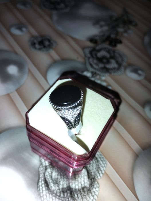 Kumush uzuk, qoshli juda chiroyli