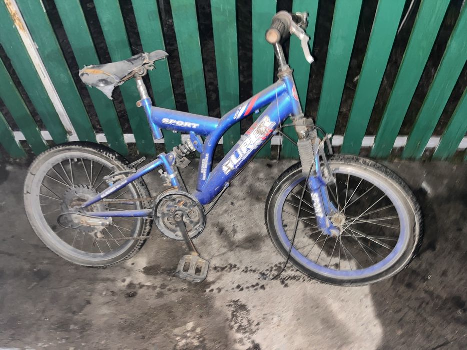 Велосипед синий красивый