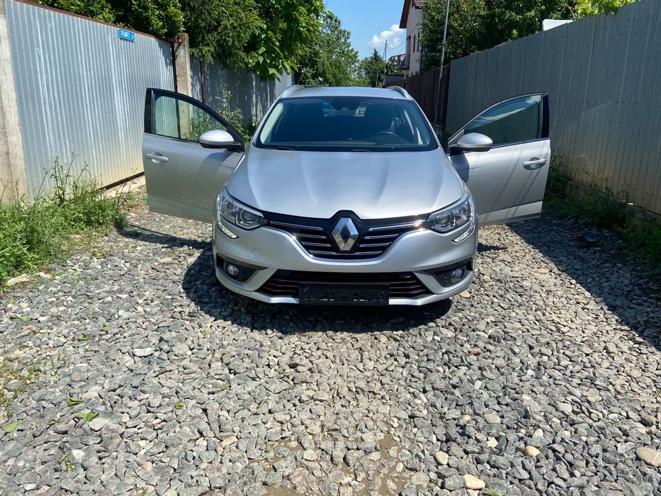Renault Megane 4 / euro 6 / navigație  / senzori parcarea  / km 76.474 /