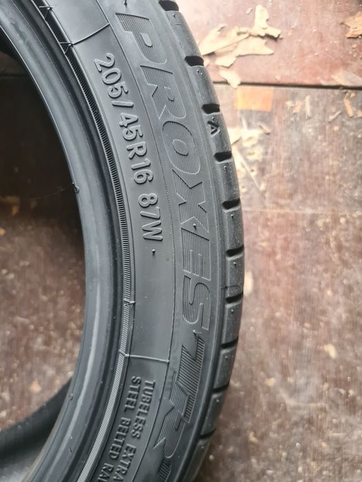 4бр.195/45/16 TOYO