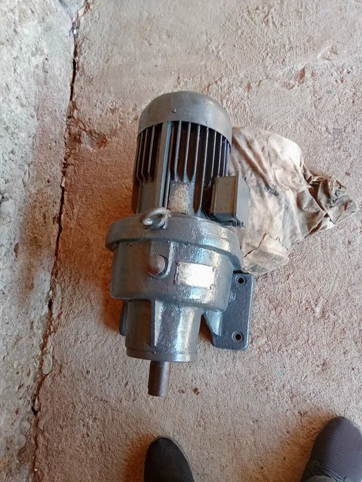 Редуктори и мотори на най-добри цени в България