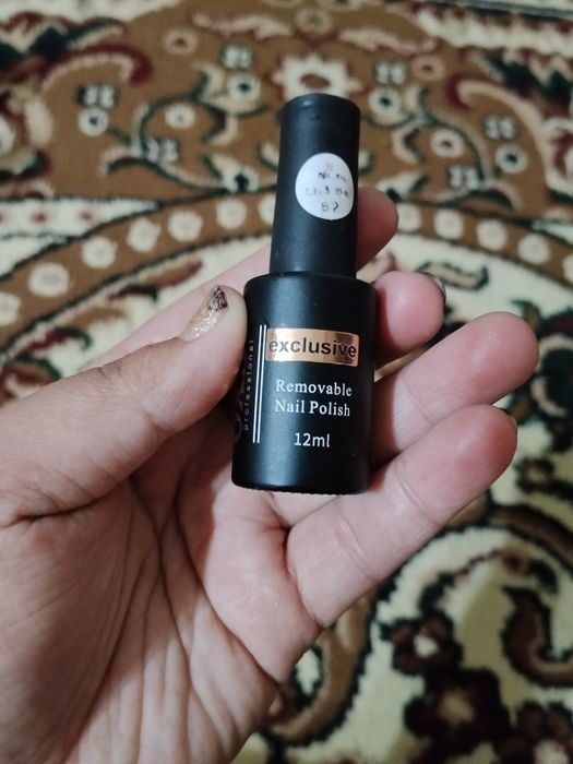 Gel laklar sotiladi