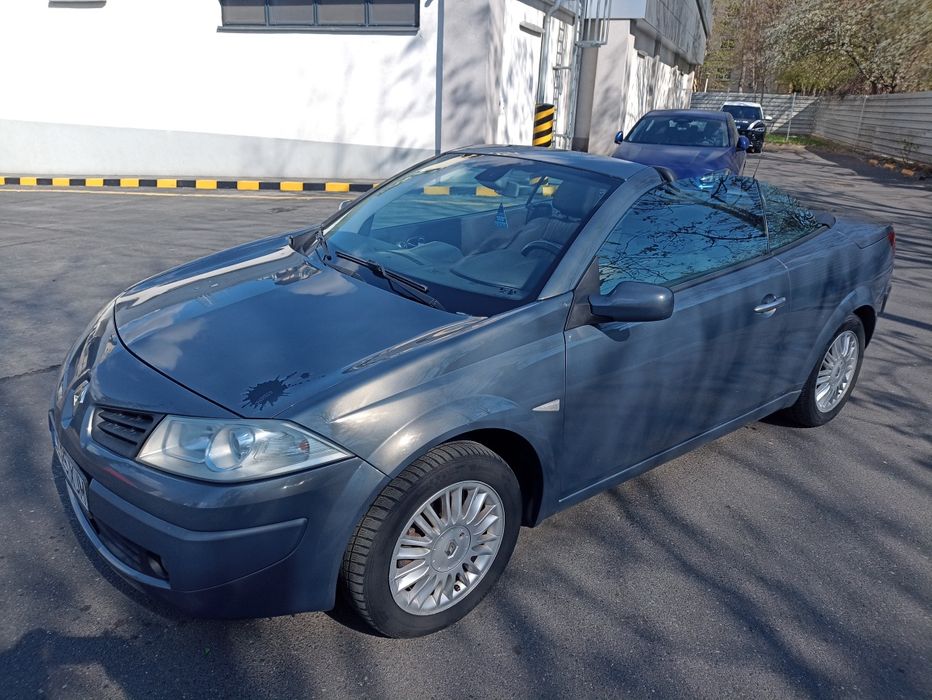 Renault Megane cabrio/ 2007  / 1.6 benzina / A.C / panoramic /decapotare ELECTRICA