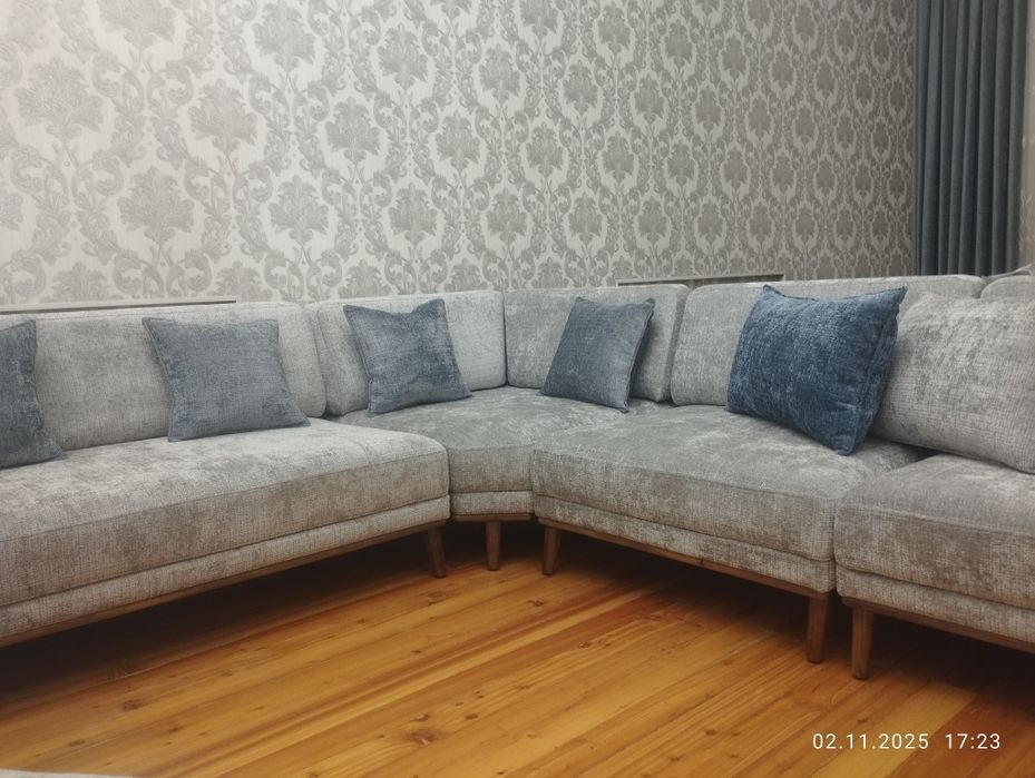 Угловой диван для гостиной