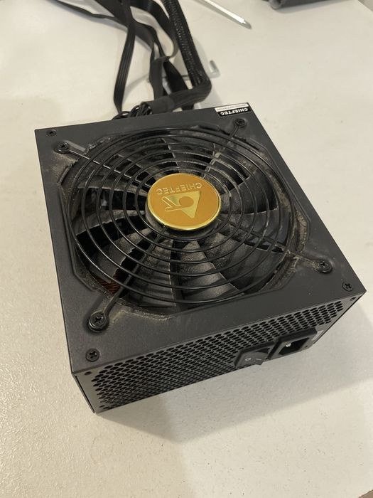 СРОЧНО подам  Блок питания Chieftec Proton 1000W