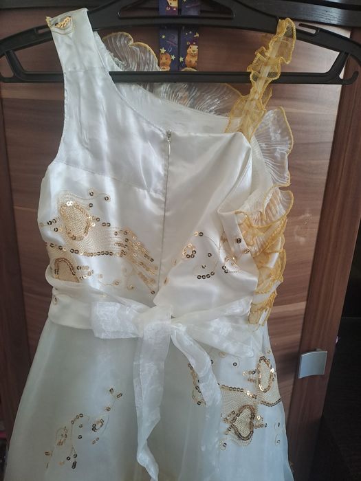 Продам плате бальное детское