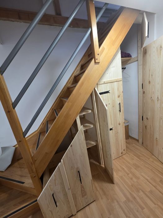 Dulapuri/ dressing sub scară la preturi corecte