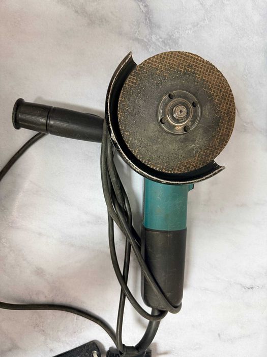 Болгарка Makita 9555HN (Кульсары 0606/945293)