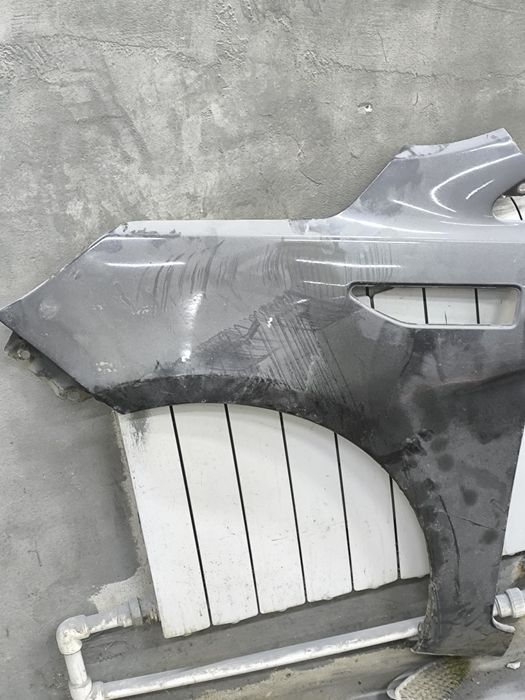 Продам бу крыло от Киа рио