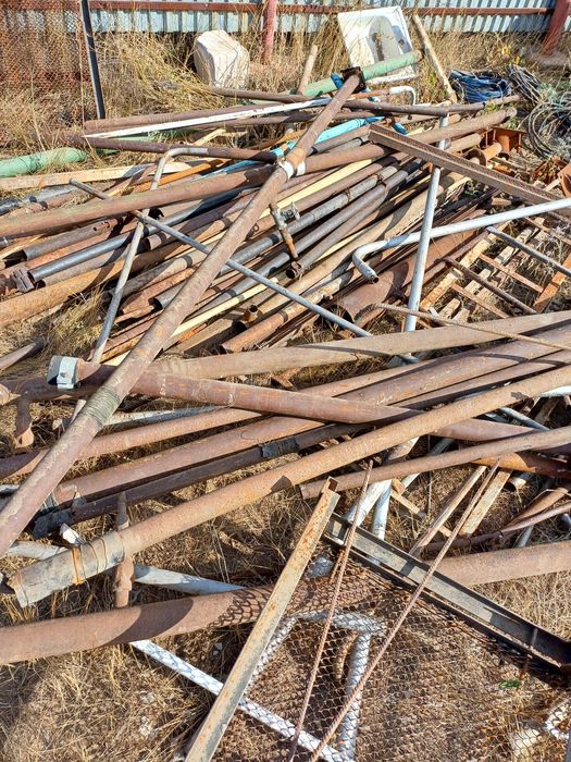 Трубы профтрубы Швеллера на стойки б.у разных размеров