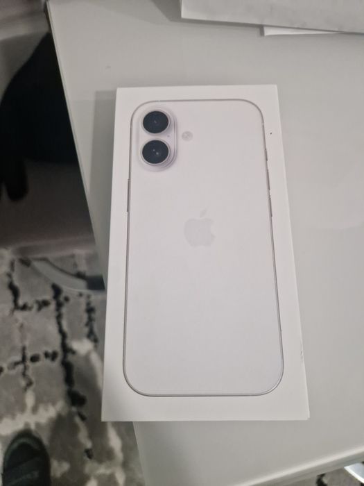 Vând iPhone 17 nou sigilat