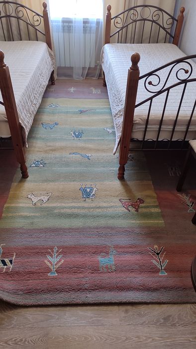 Продам ковёр 2×3