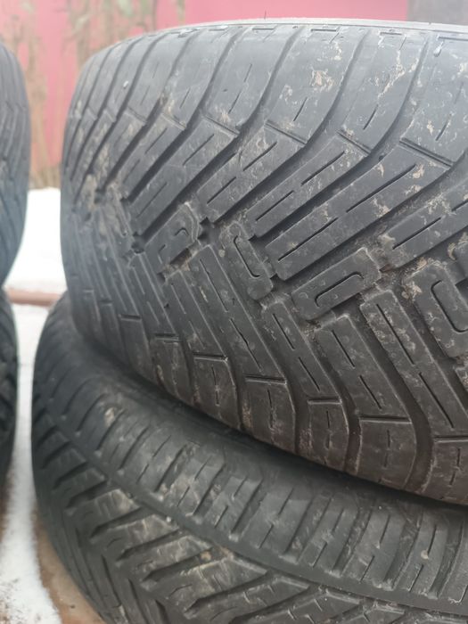 4 roți 215 /60R17