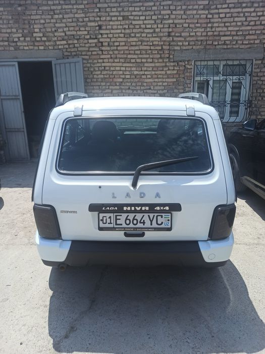 Продаю Нива Урбан 2014