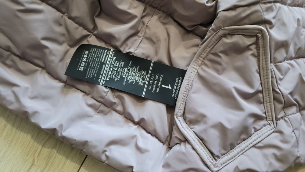 Vesta unisex STUD HOOD VEST