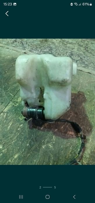 Бачок обыватель Субару 94г