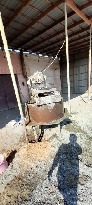 Блок опорати сотилади