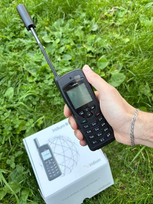 Спутниковый телефон Iridium 9555