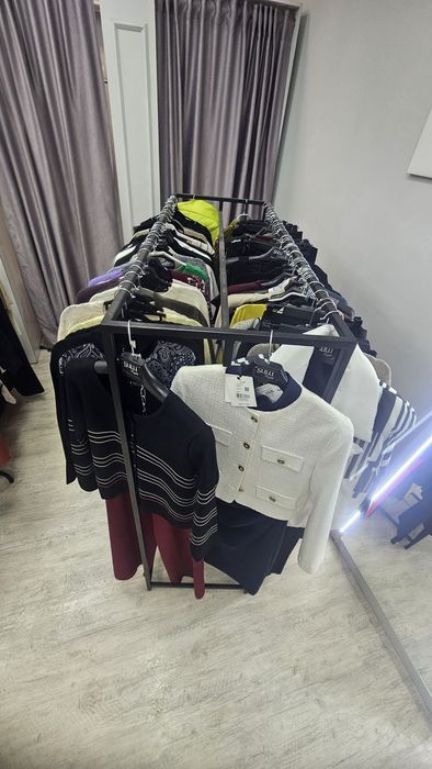 Продам рейл для одежды