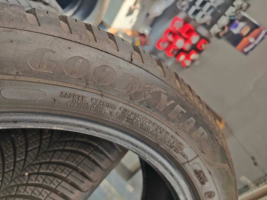 2бр. зимни гуми 205/55/17 Goodyear
