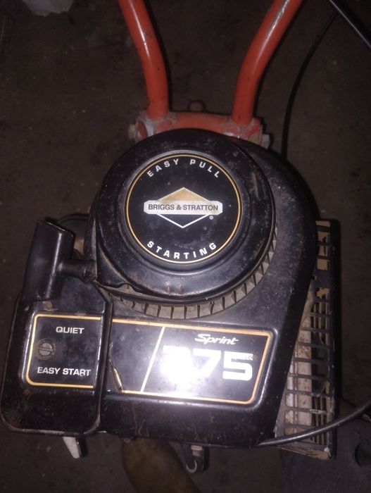 Mini motocultor de garadina