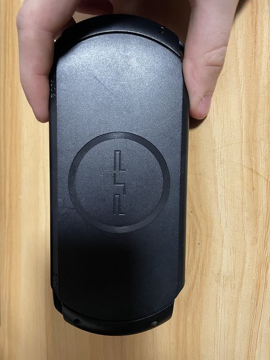 Продам psp e1008