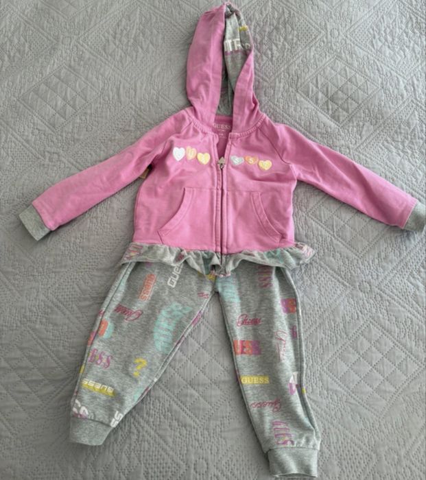 Комплекти на Guess